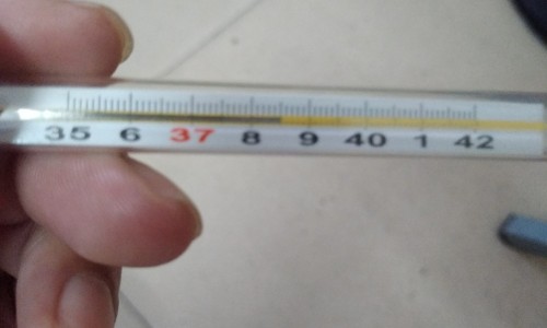 脸上长黑斑怎么去除最快方法-【脸上长了个包】脸上长个大痘痘怎么快速消 - 脸上长个个软包在里面网